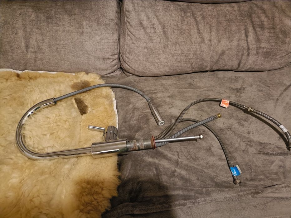 Torneira cromada para cozinha