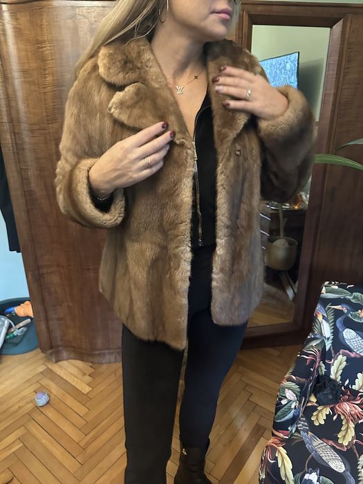 Krótka kurtka z naturalnych norek