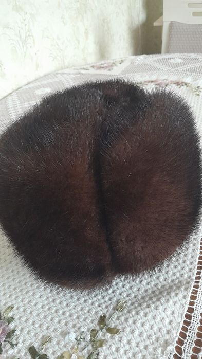 ПРОДАМ! ШАПКУ норковую ! Идеальное состояние! Почти не носилась!