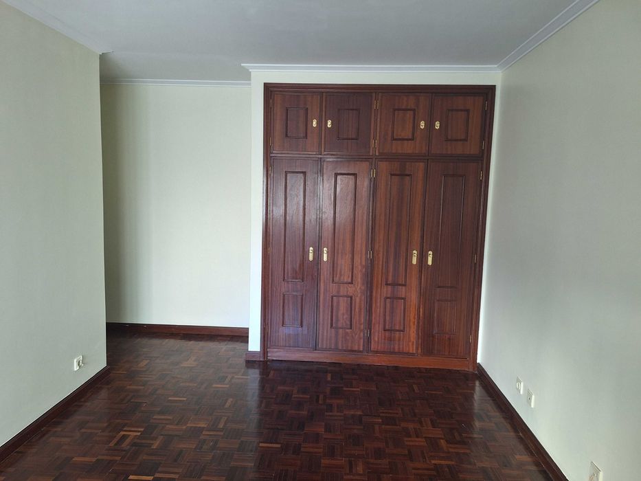 Arrenda-se Apartamento T2 – Centro de Lourosa