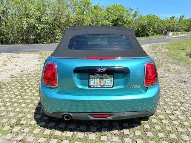 2017 MINI Cooper