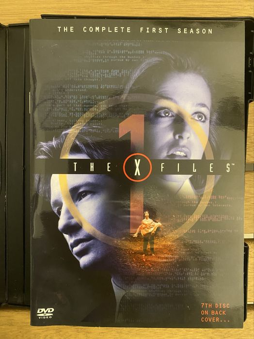 Vendo DVD origibal da Primeira Temporada de X-Files/Ficheiros Secretos