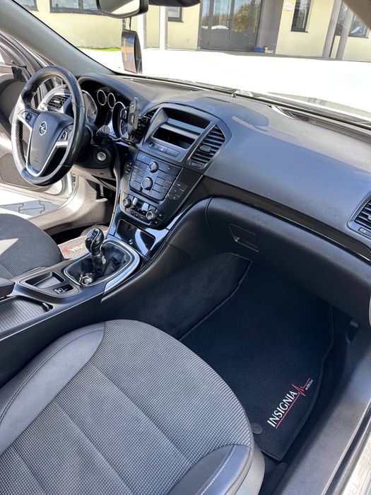 OPEL insignia 2,0 2010