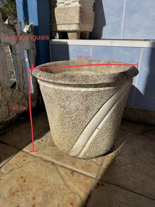 Vasos de pedra para jardim (varias medidas e formatos)