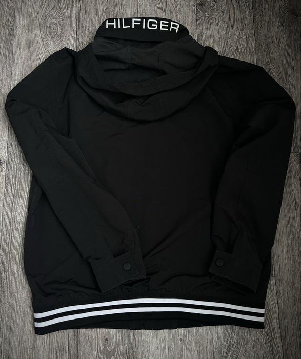 Бомбер Tommy Hilfiger Hooded Nylon Windbreaker Jacket Originals