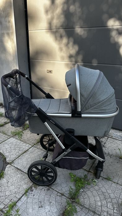 Продам універсальну коляску Carrello Aurora 2 в 1