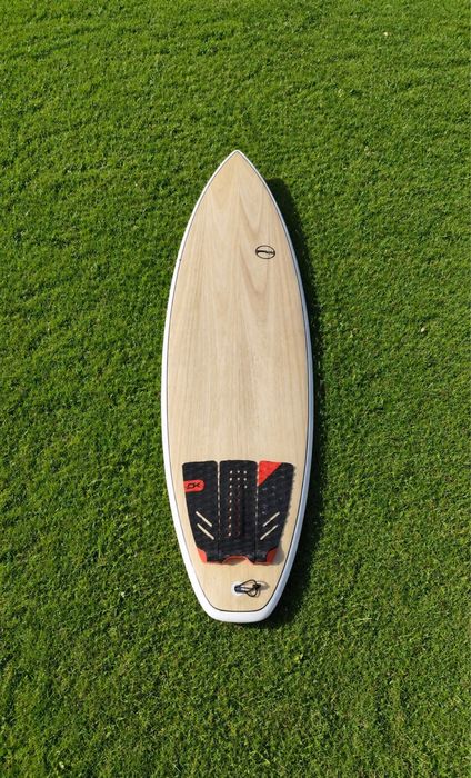 Prancha de surf epoxy 6’4  38,9L