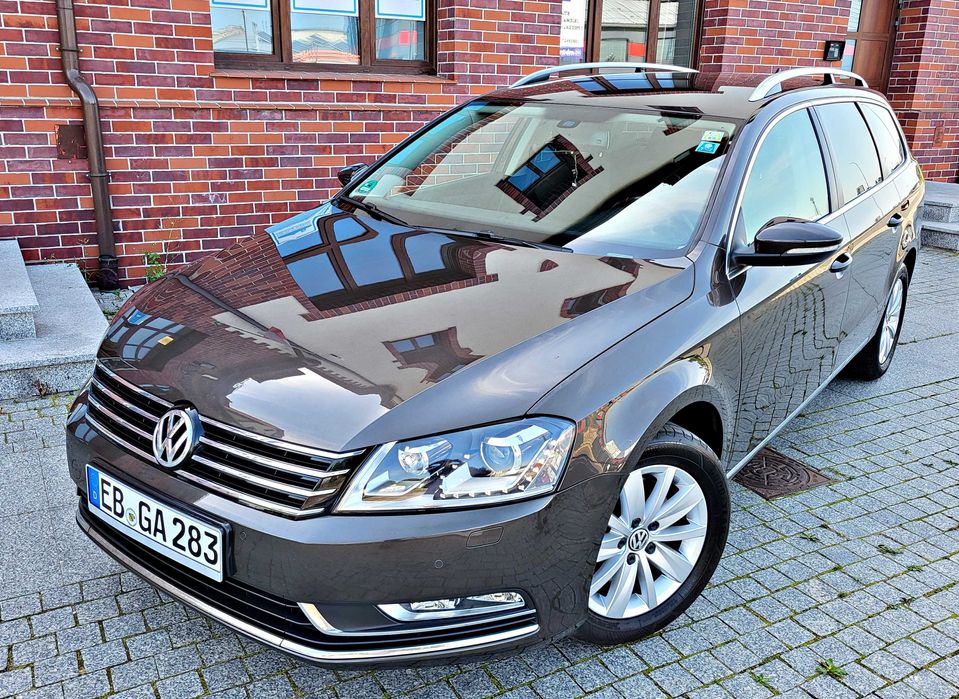 Śliczny Volkswagen Passat 2013 Alu*NAVI*LED*XENON*BEZWYPADKOWY!MOKKA!