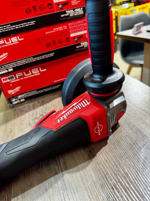 Szlifierka kątowa Milwaukee 2880-20 M18 FUEL 115-125mm nowa faktura