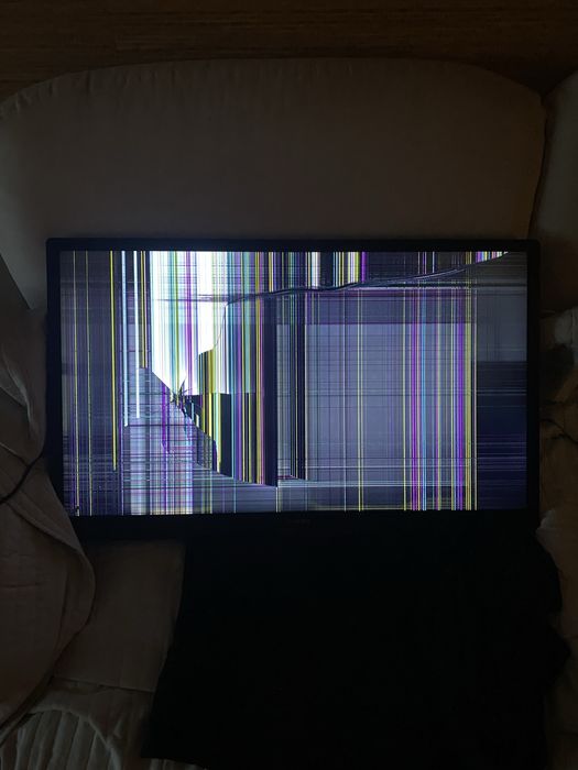 Телевізор Philips (пошкоджена матриця)