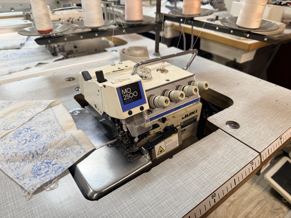 Overlock owerlok Juki MO-2516 5-nitkowy 230v Servo BDB