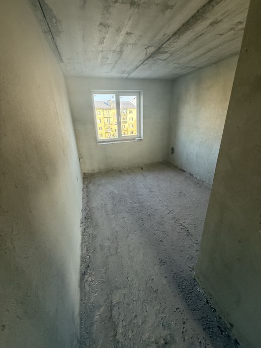 Продаж 3-кмнатноі квартири