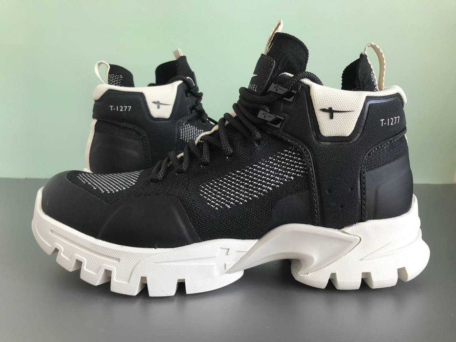 Черевики трекінгові Tamaris 39 р