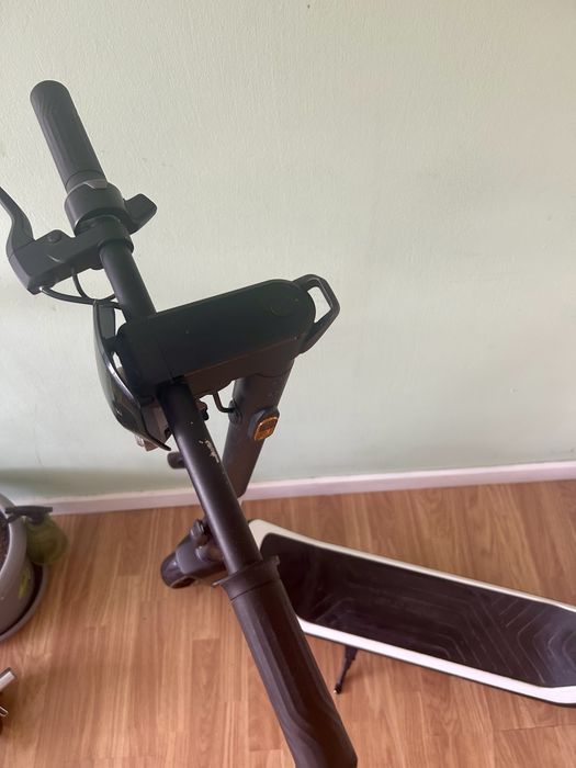 Trotinete NIU, defeito na bateria