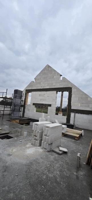 Budowa domów, stany surowe