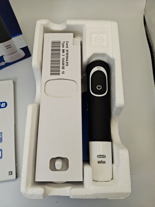 Oral-B Vitality 100 szczoteczka elektryczna