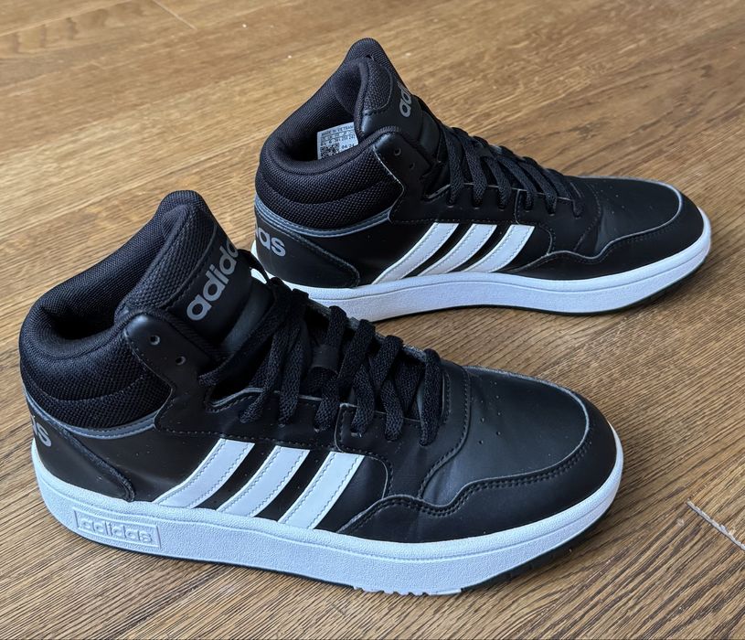 Підліткові черевики кросівки Adidas Hoops 2024 р. р.39,5(25,5 см)