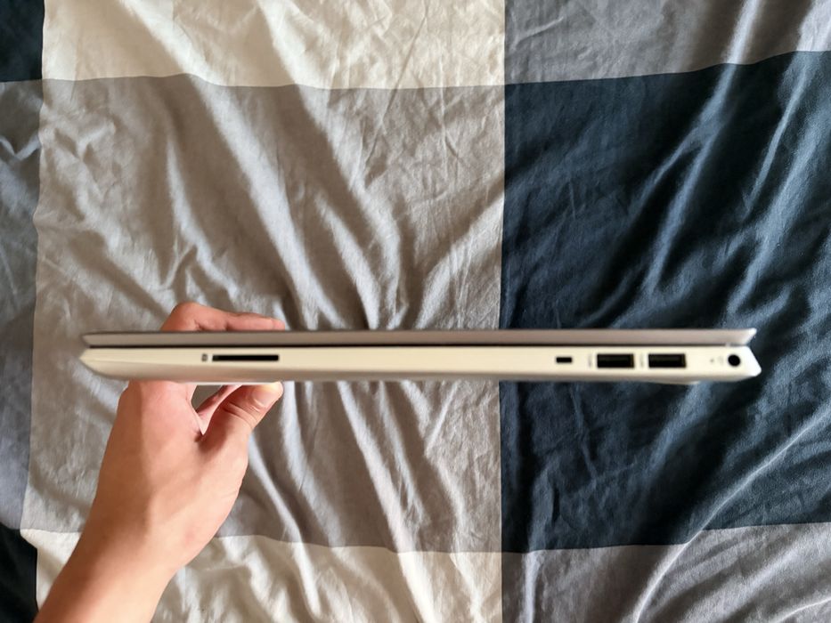 HP Pavilion 15-cs3xxx | i5-1035G1 | 16GB RAM | GTX 1050 | SSD 512GB | Windows 11 Pro