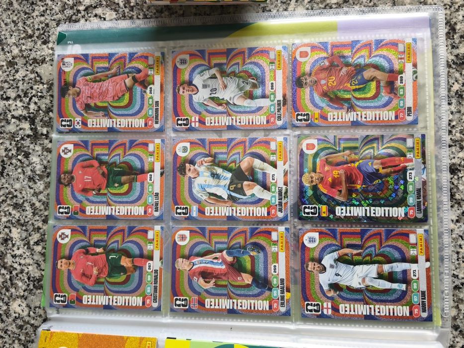 Caderneta cheia adrenalyn xl mundial fifa 2026 panini