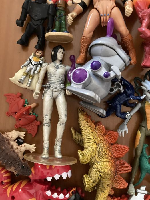 LEGO Clash of Heroes Boys' Figures and Dinosaurs Collection64584836003585123