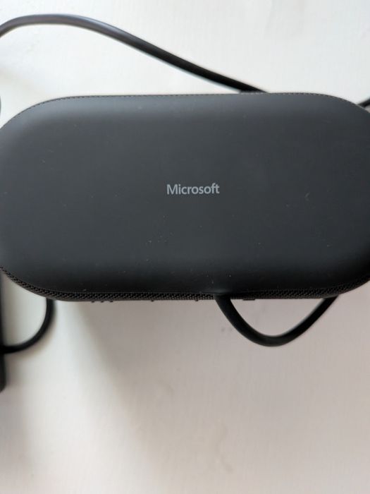 Microsoft Audio Dock – głośnik premium + stacja dokująca USB-C