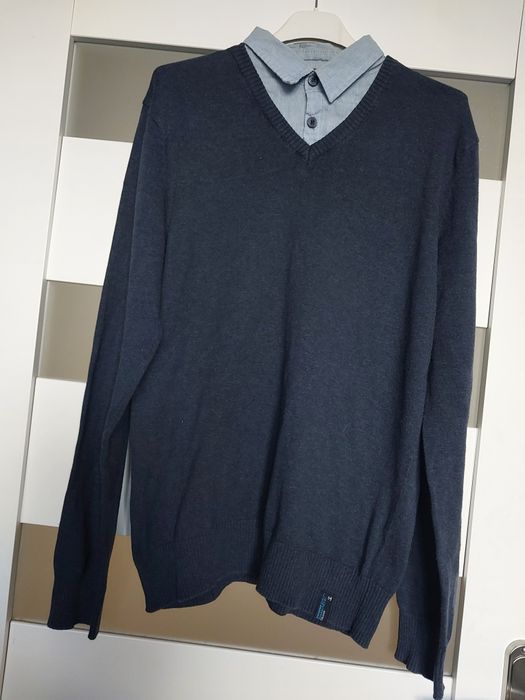 Granatowy sweter cropp