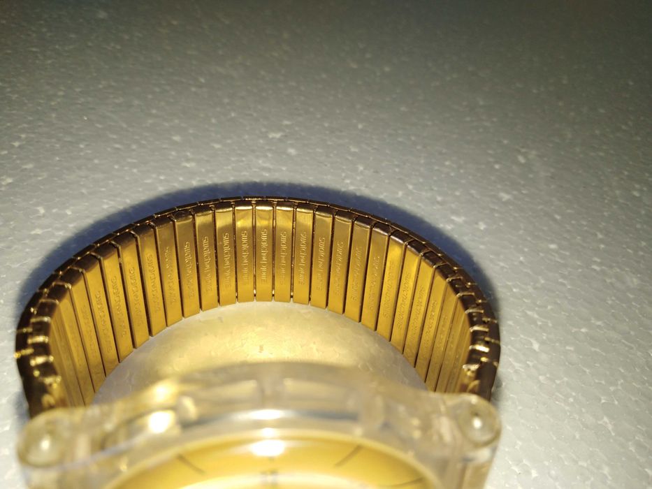 Relógio de pulso Swiss Swatch Dazzling Light SUOK702B