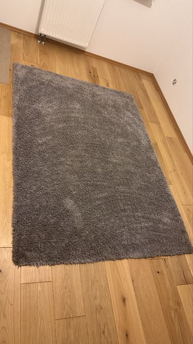 Dywan z wysokim włosiem szary  145x200 Agata Meble