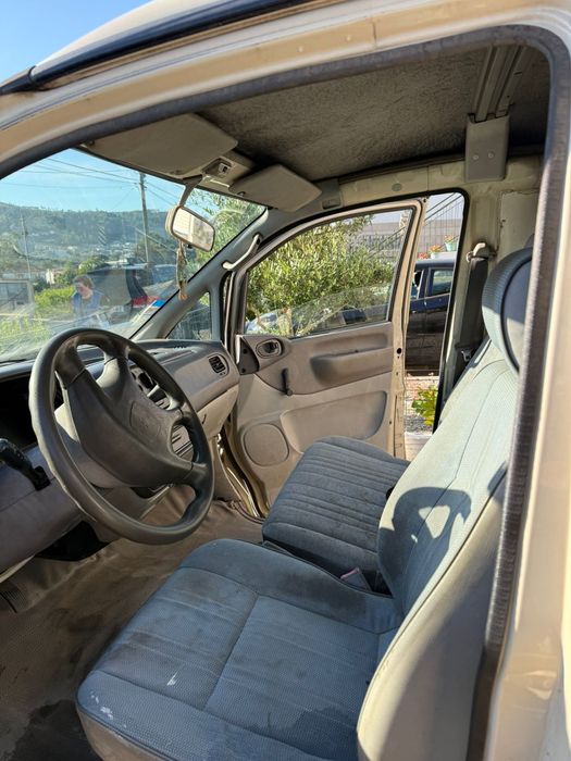Vendo Mitsubishi l400