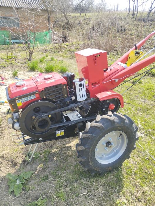 Продам Мотоблок 10 кс
