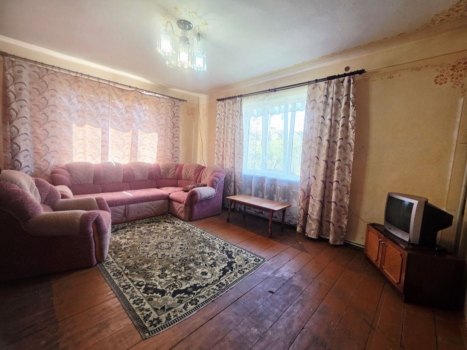 Продається добротний будинок.