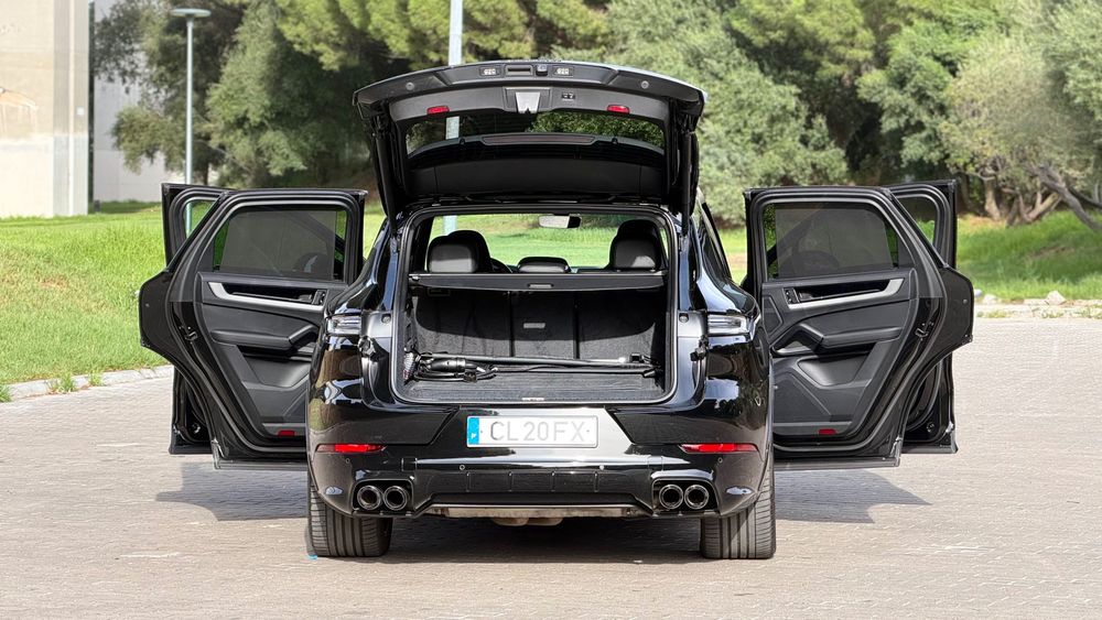 PORSCHE CAYENNE S | 2025 | 464 CV | 29.000 KM |