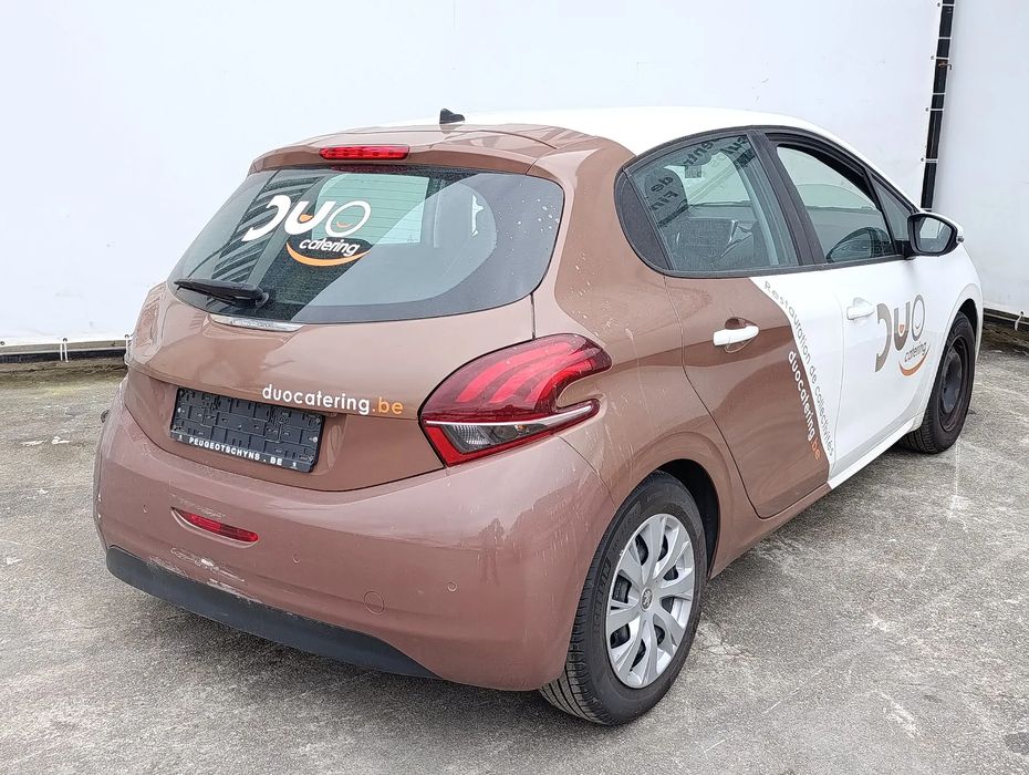 Para peças PEUGEOT 208