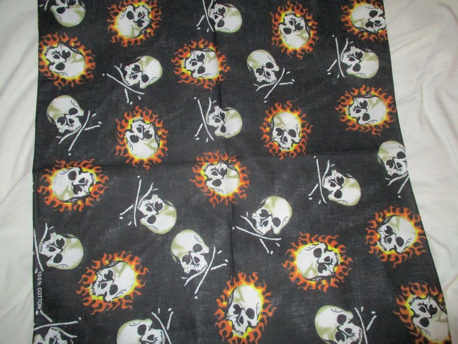 бандана черного цвета