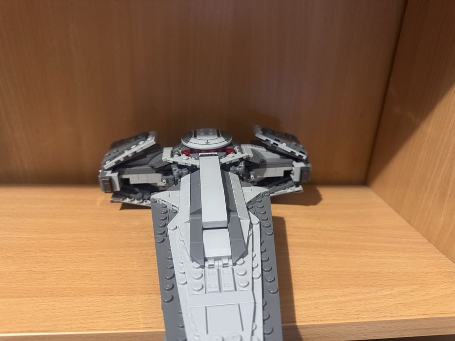 LEGO Star Wars 75383 Darth Maul’s Sith Infiltrator
