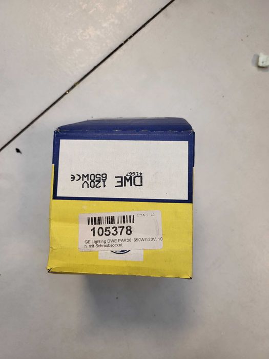 Żarówka halogenowa PAR36 650W 120V