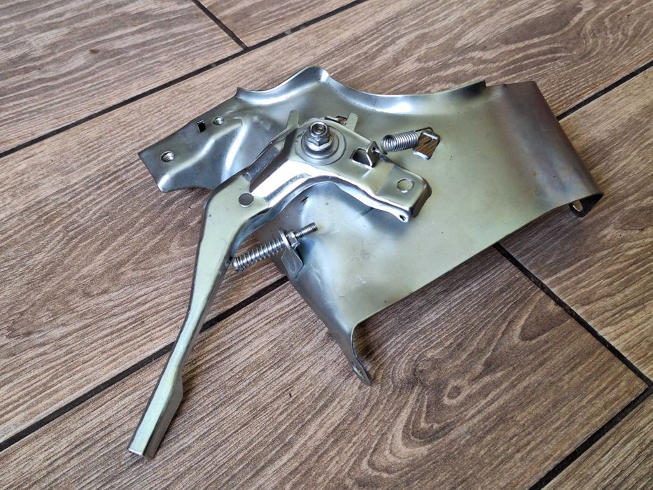 Регулятор газу (механізм управління дросельною заслінкою)