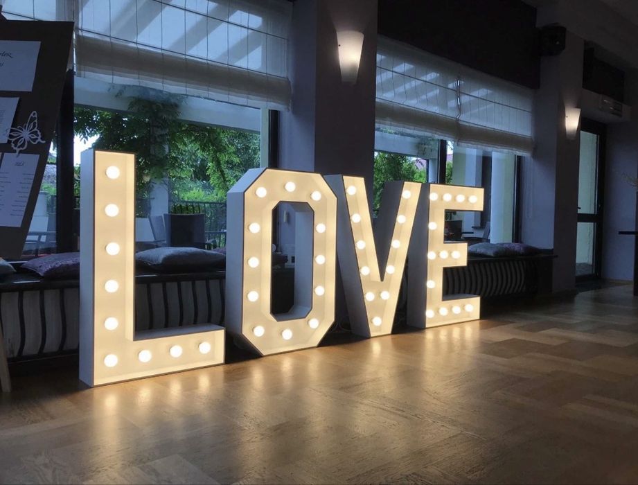 Wynajmę  napis LOVE