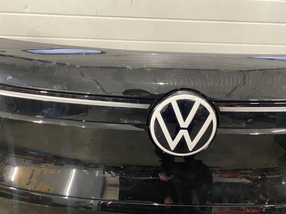 Бампер на volkswagen id 4 Зборі