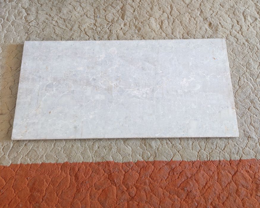 Placa de pedra natural polida - 78 × 38 × 1,8 cm