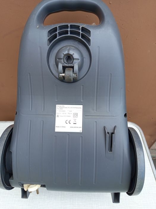 Sprzedam odkurzacz Zelmer  Elf 700wat