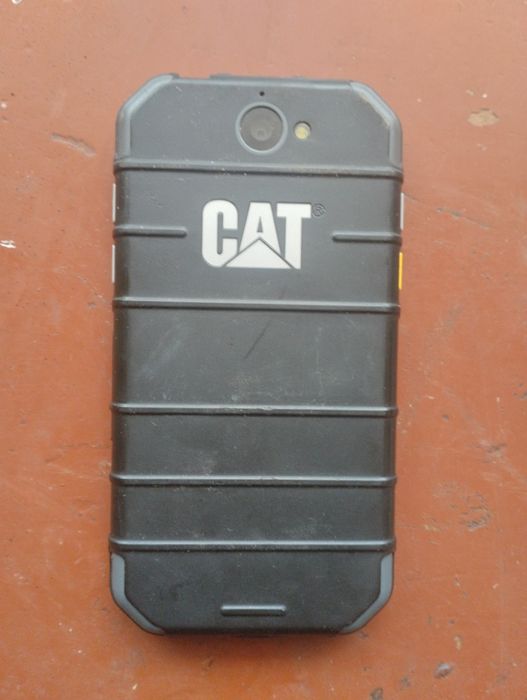 Telefon co na zdjęcu cat s30