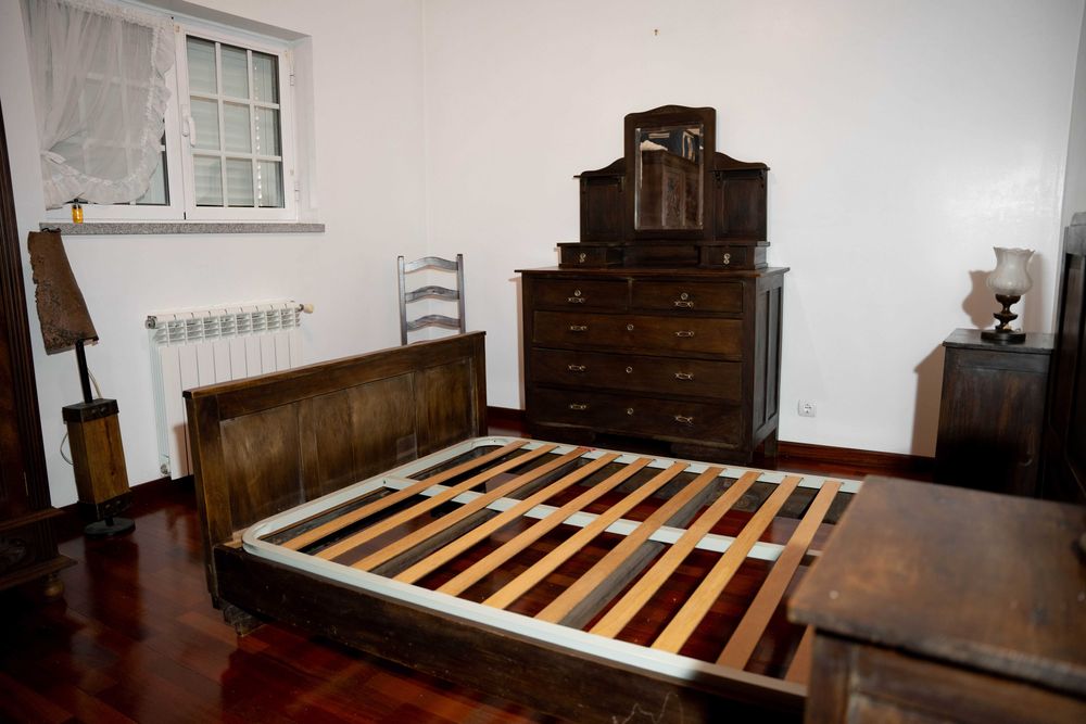 Conjunto de Quarto (Madeira)