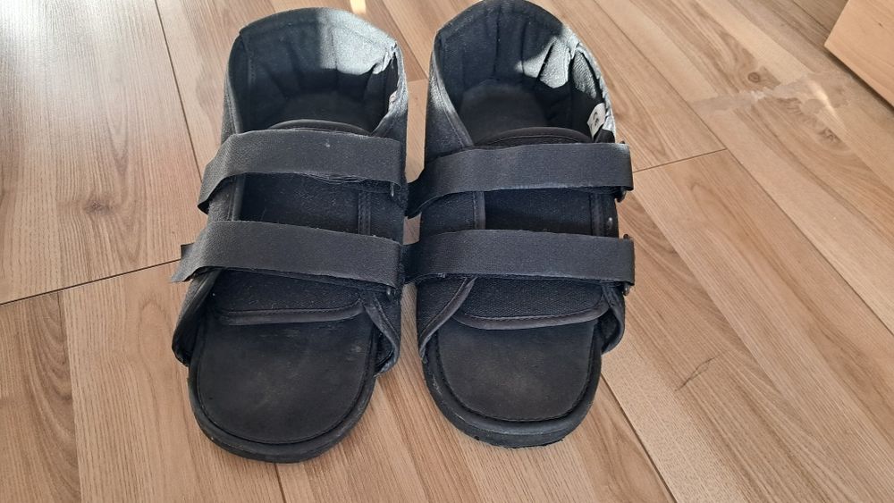Buty pooperacyjne