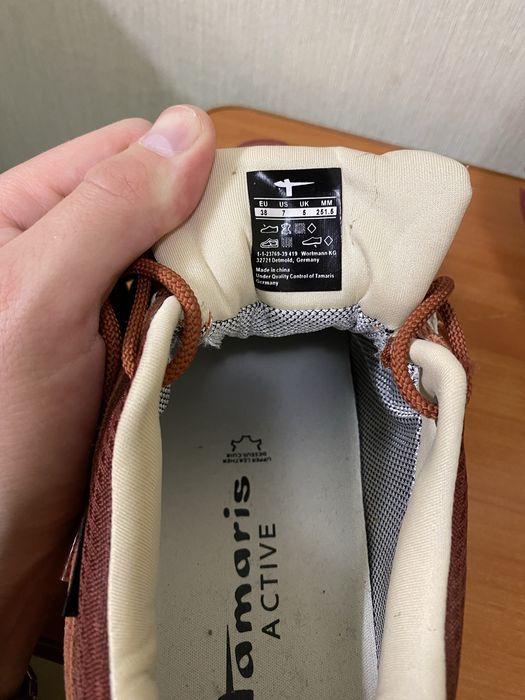 Кроссовки женские на Goretex: 1 700 грн. - Другие кроссовки