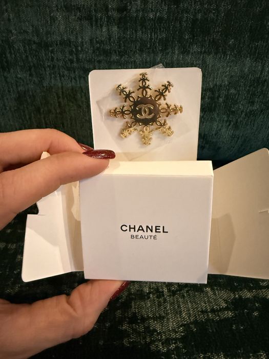 Брошка Шанель оригінал