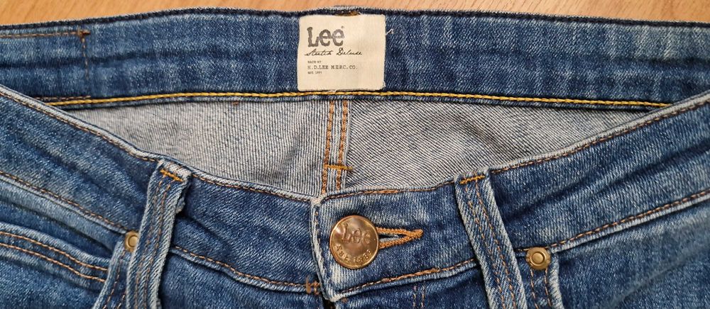 Spodnie damskie skinny jeans Lee Scarlett W26L31