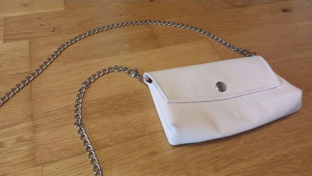 Damska mała różowa torebka