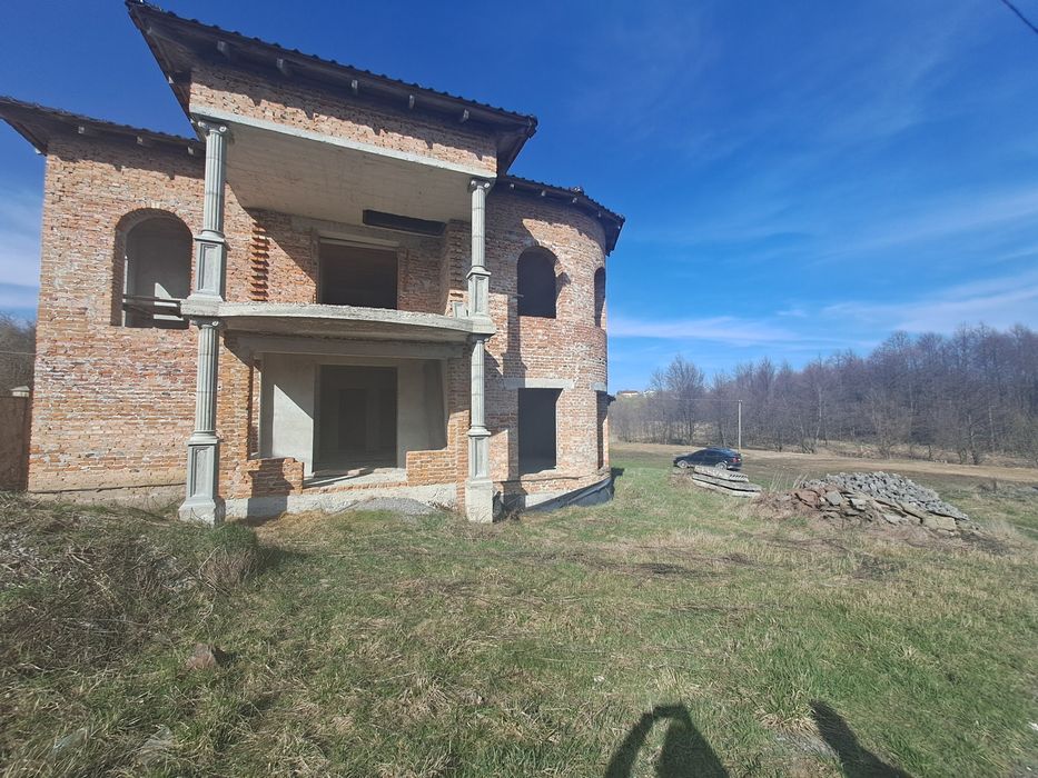 Продаж будинку з ділянкою на 20 соток, 280 кв. м, Байківці