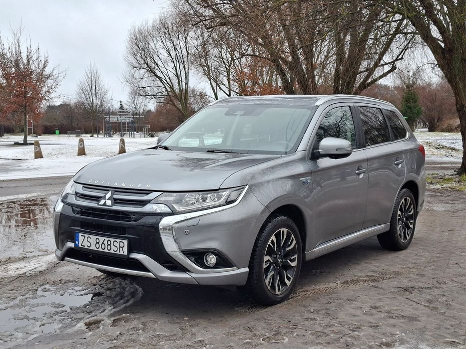 Mitsubishi Outlander Outlander IIIgen. PHEV 2017r Bogata wersja, zadbany ASO Serwis